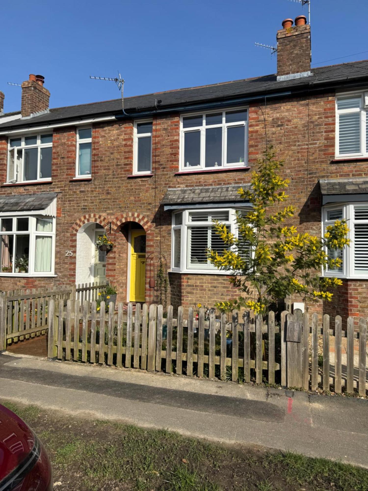 Our Beautifully Renovated Home Chichester Exterior photo